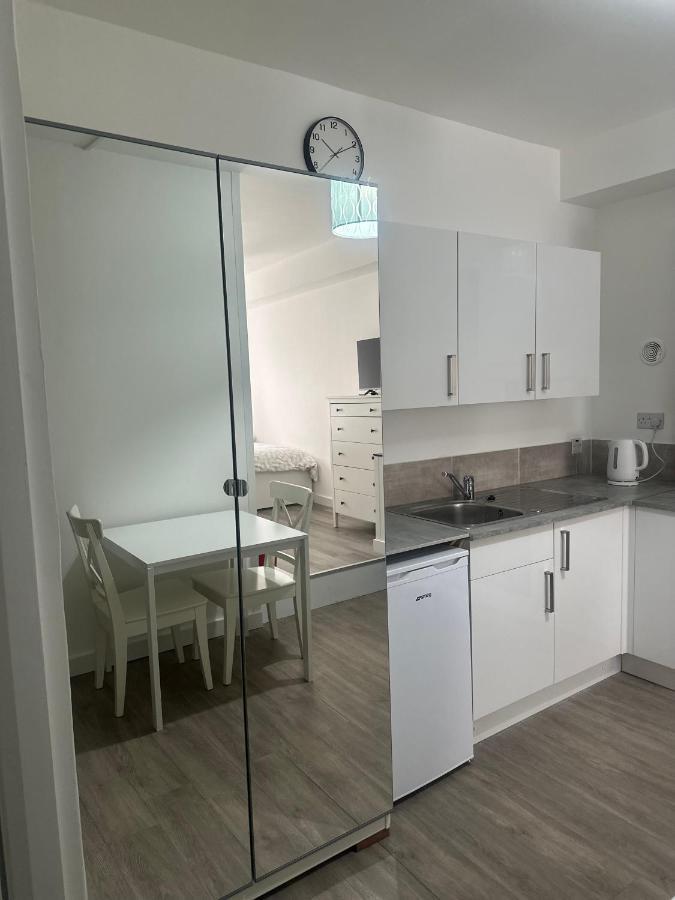 High Barnet Studio Flat Eksteriør billede